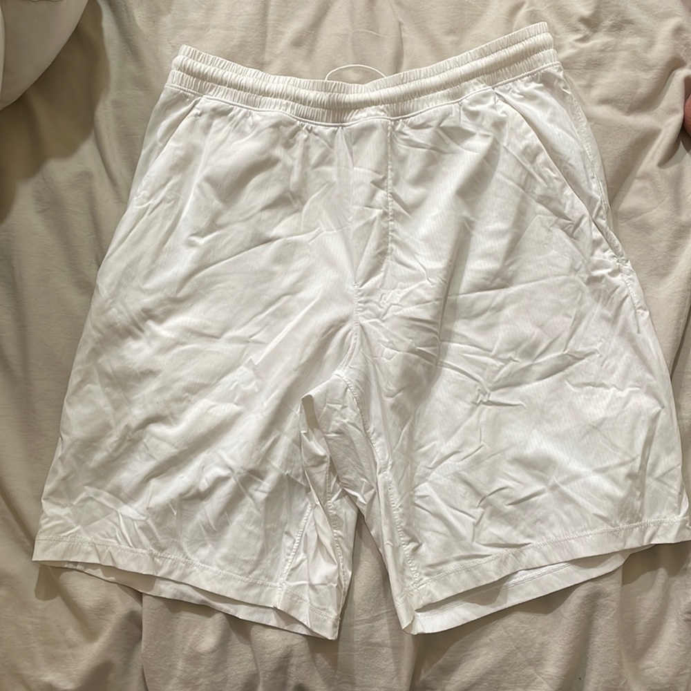 Lined lululemon 9 inch shorts